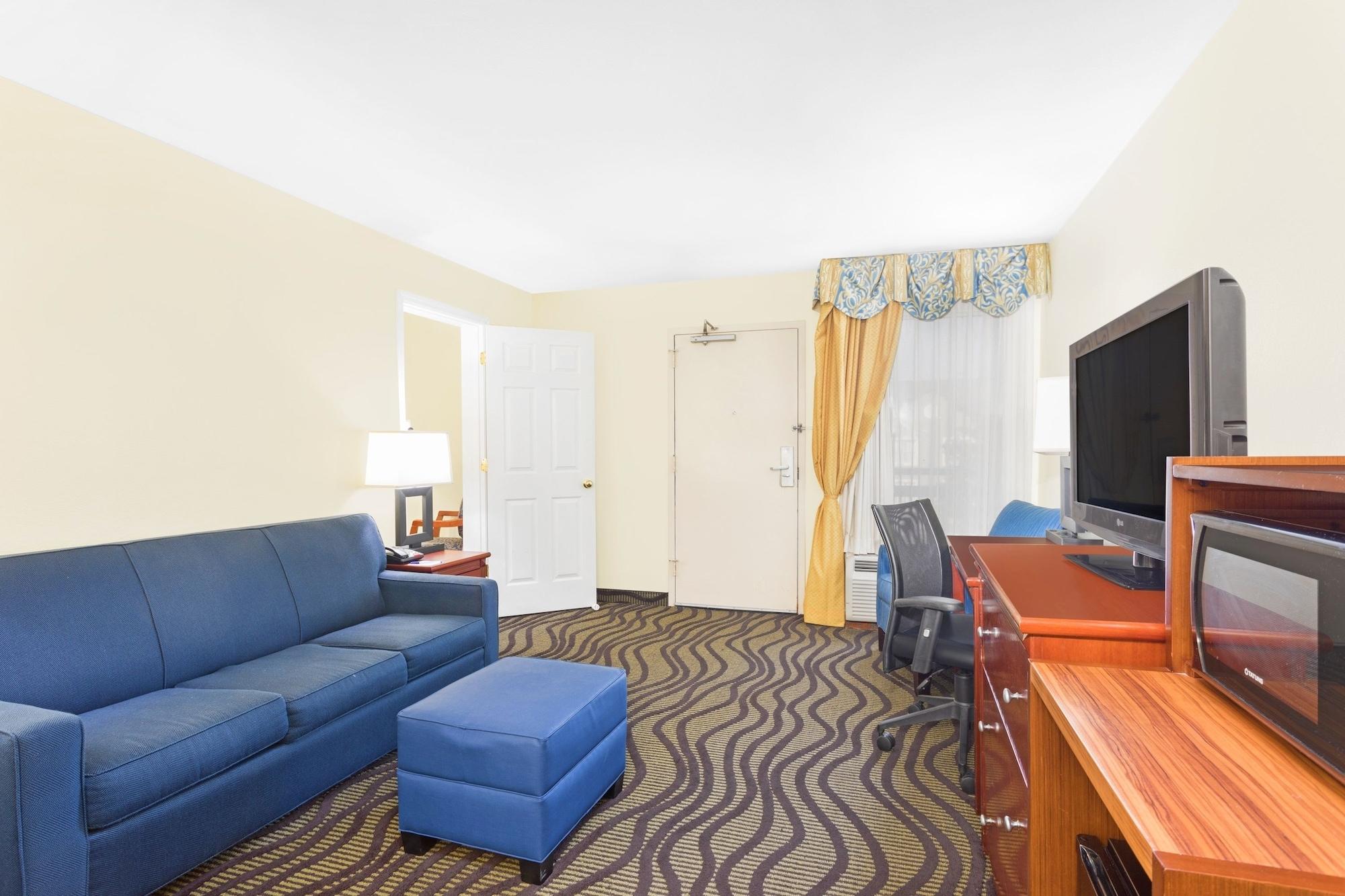 Baymont By Wyndham Savannah Midtown Eksteriør billede