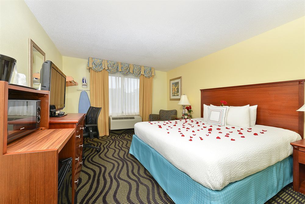Baymont By Wyndham Savannah Midtown Eksteriør billede