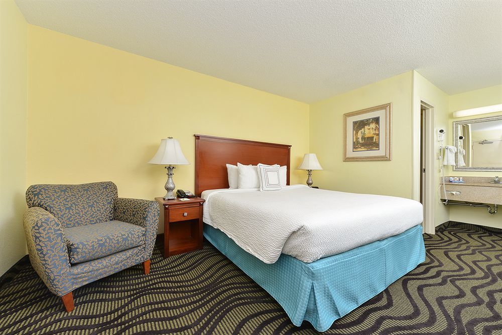 Baymont By Wyndham Savannah Midtown Eksteriør billede